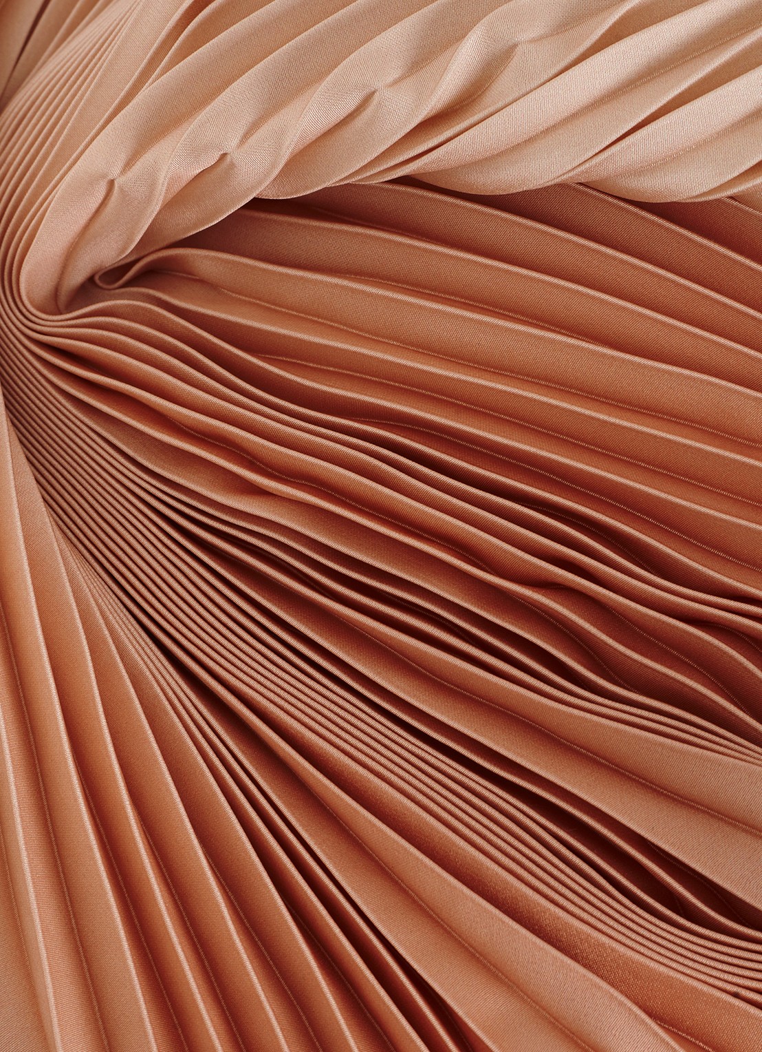 Phase Eight Sloane maxi jurk met plooien en strikceintuur - detail 6 oranje