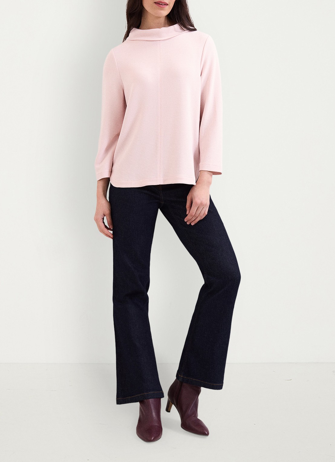 Phase Eight Solene longsleeve met col - voorkant 2 lichtroze