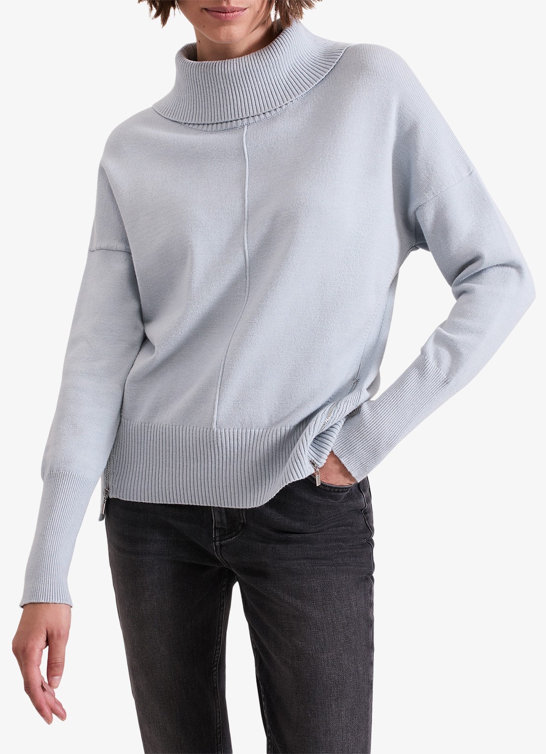 Phase Eight Steph fijngebreide trui met stretch en col - detail 4 lichtblauw