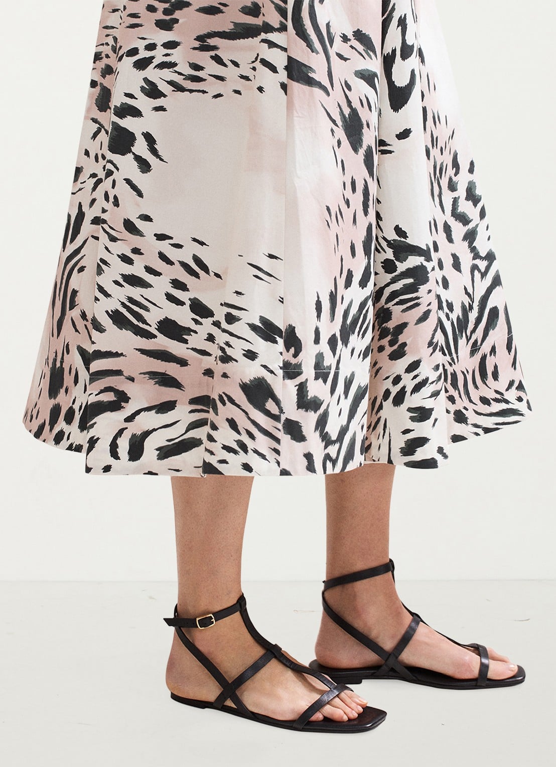 Phase Eight Strappy Flat Sandals - voorkant 2 zwart