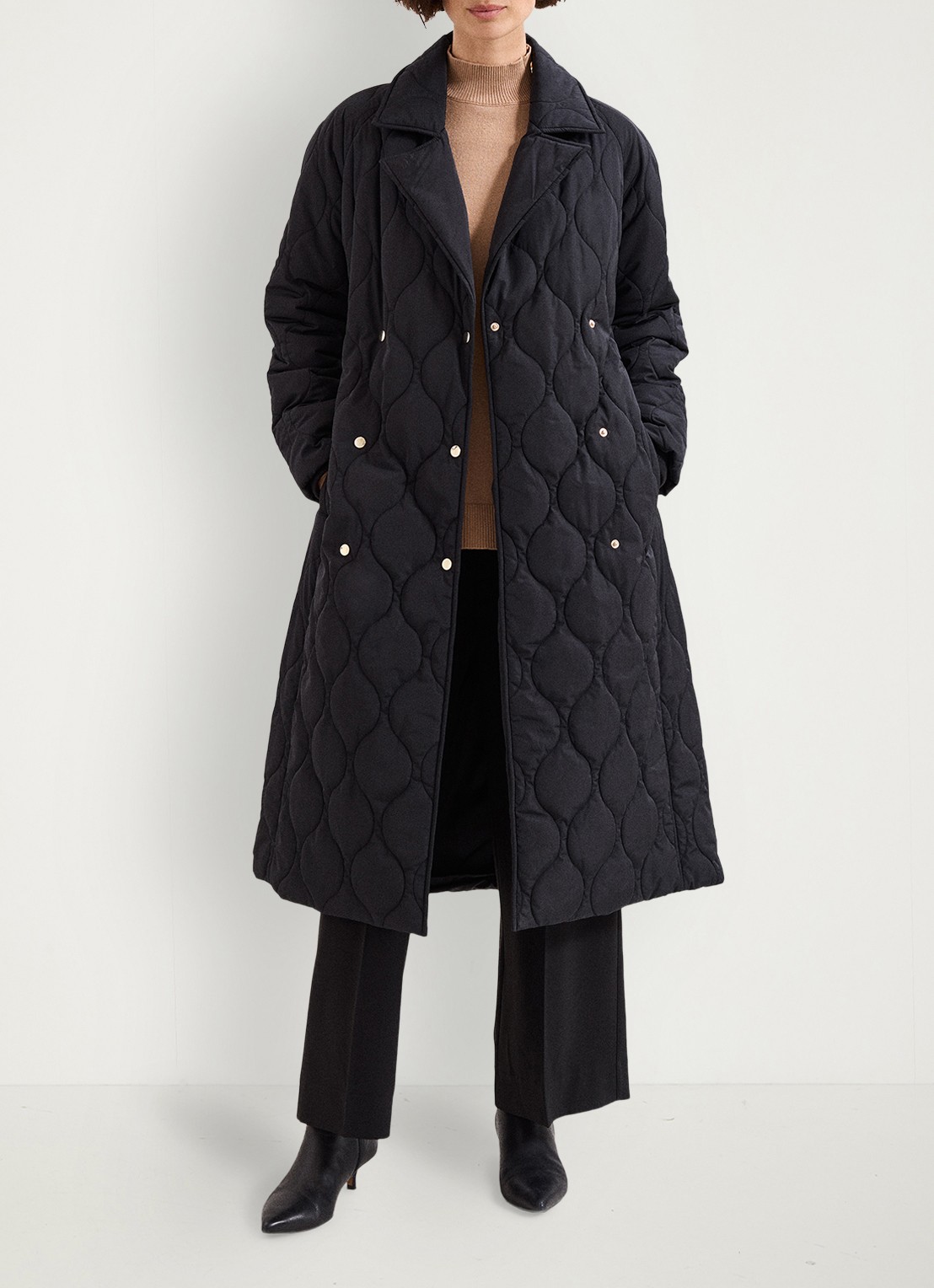 Phase Eight Sukie puffer jas met strikceintuur - voorkant 8 zwart