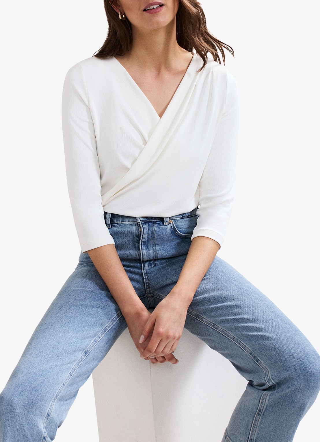 Phase Eight Sutton top met V-hals - detail 2 wit