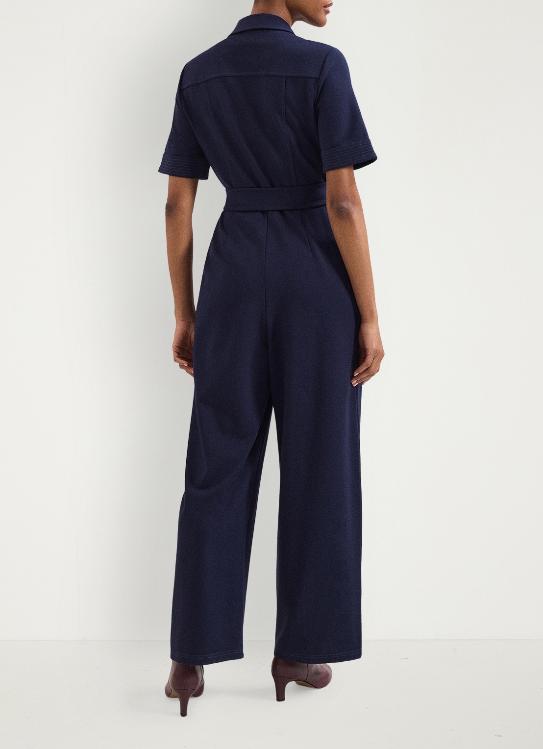 Phase Eight Tabitha wide leg jumpsuit met strikceintuur - achterkant blauw