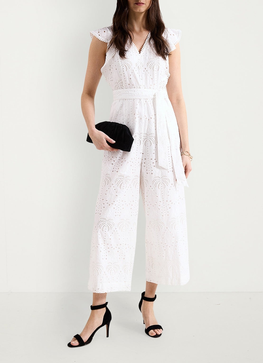 Phase Eight Talulah loose fit jumpsuit met broderie - detail 4 wit