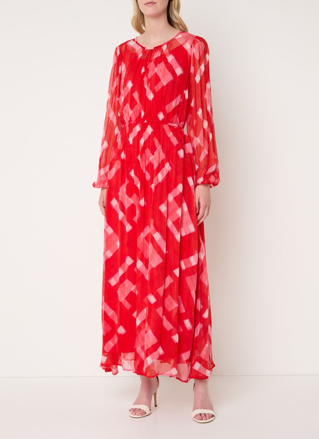 Phase Eight Tatianna semi-transparante maxi jurk met print en strikceintuur - detail 4 rood
