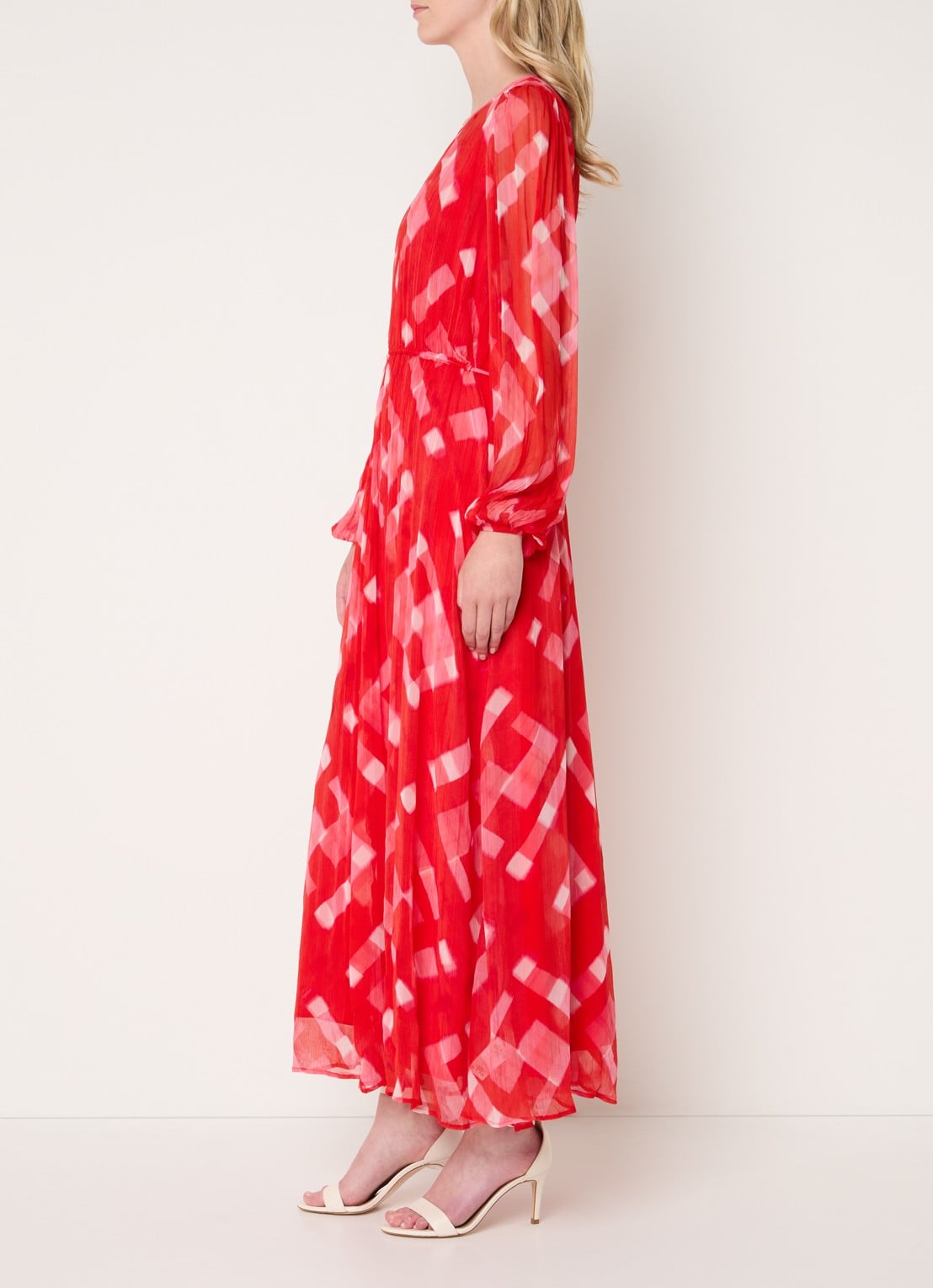 Phase Eight Tatianna semi-transparante maxi jurk met print en strikceintuur - voorkant 3 rood