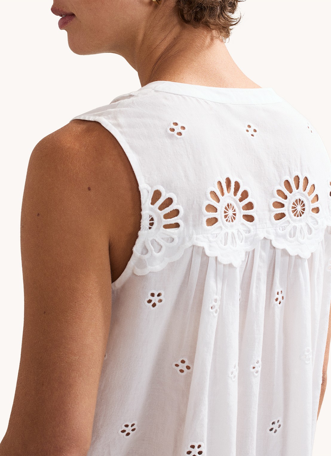 Phase Eight Tilda tuniek met borduring - detail 4 wit