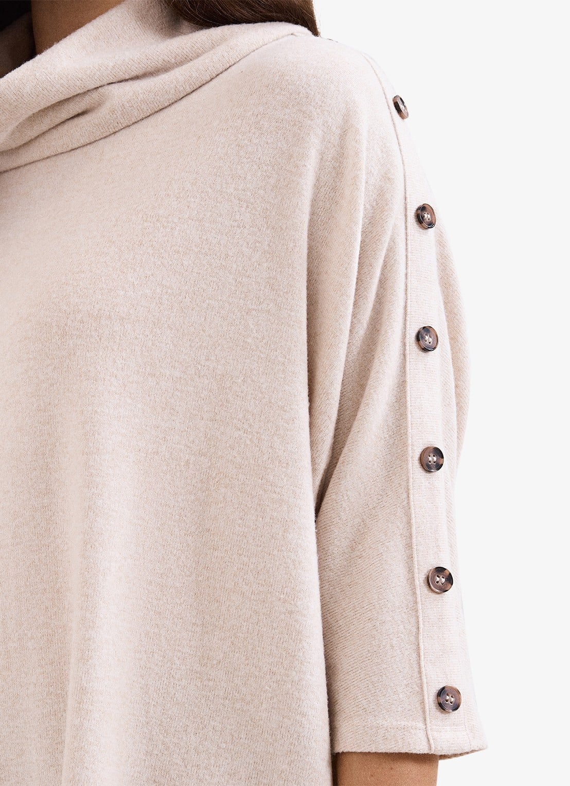 Phase Eight Toni top met opstaande kraag - detail 2 beige