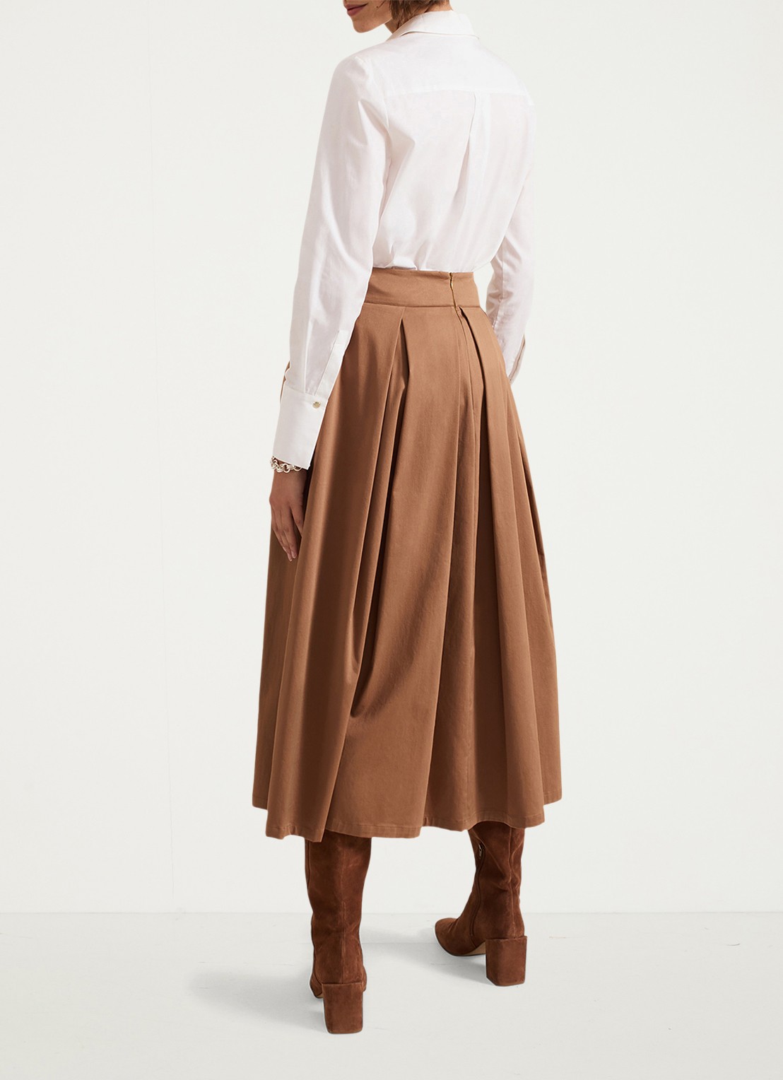 Phase Eight Trinity midi rok met plooien - achterkant 8 camel