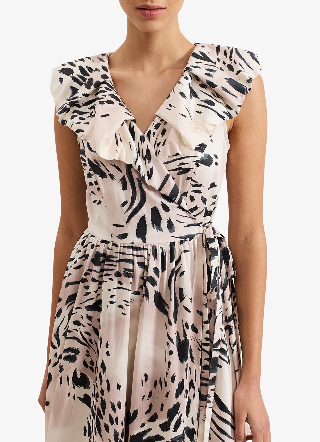 Phase Eight Trix mouwloze midi jurk met volant - detail 4 beige