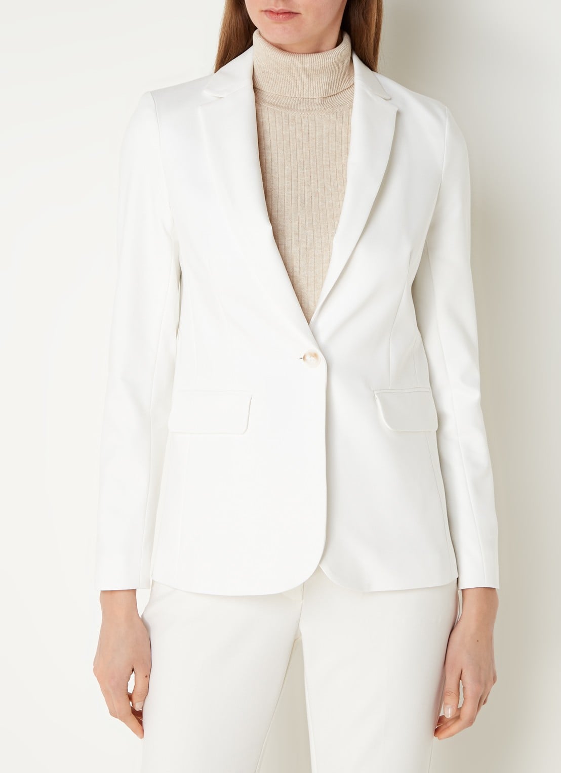 Phase Eight Ulrica blazer met klepzakken - detail 4 wit