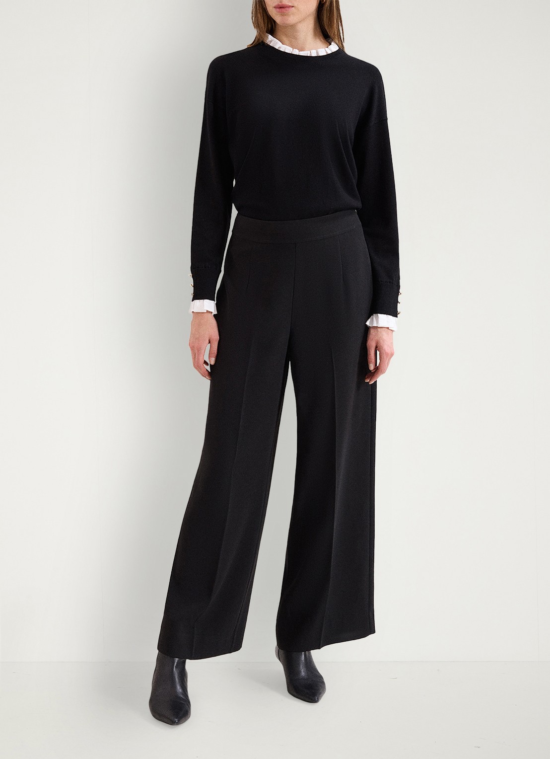 Phase Eight Vari high waist loose fit pantalon met steekzakken - voorkant 7 zwart