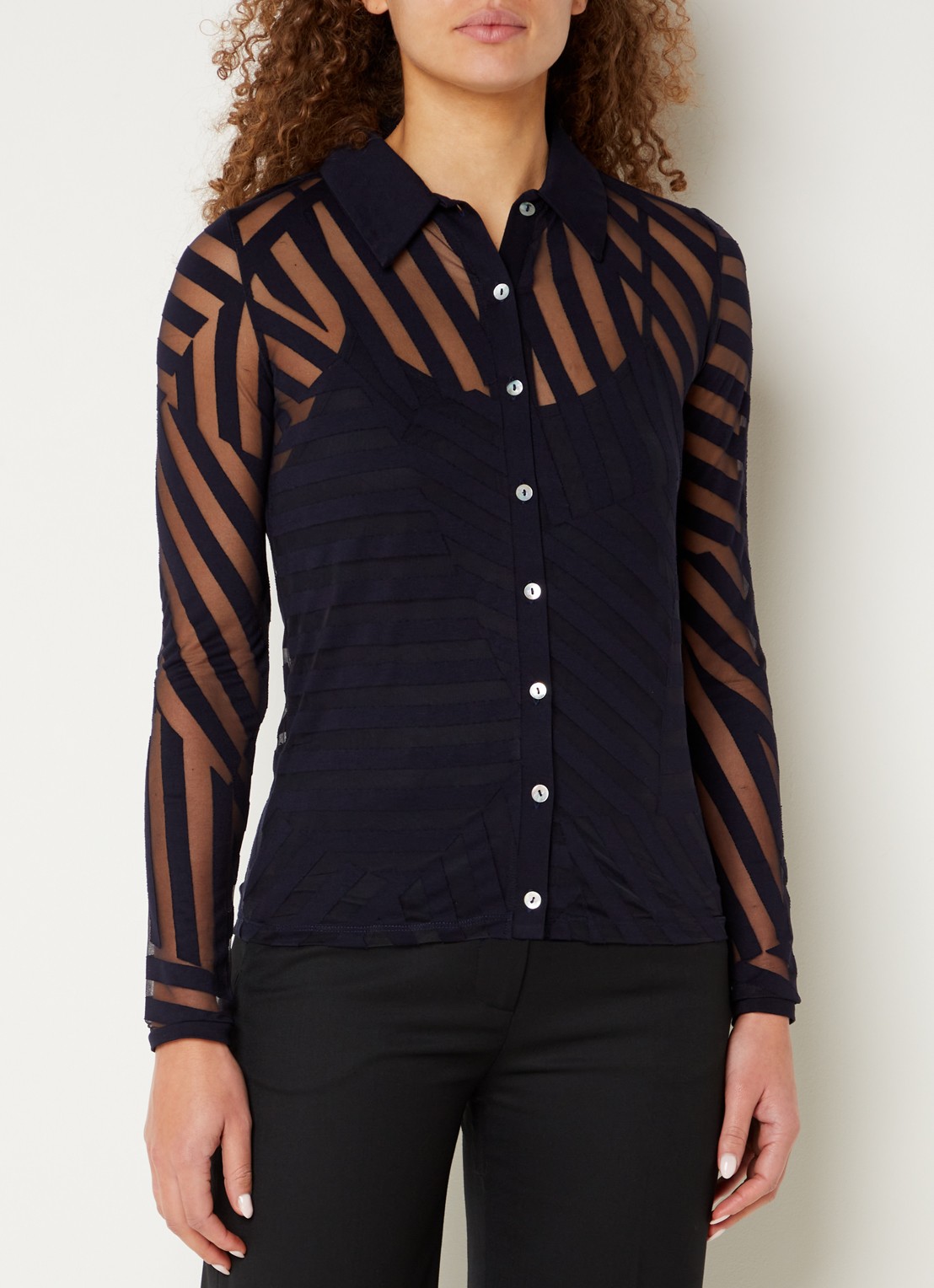 Phase Eight Vida Burnout semi-transparante top met knoopdetail en streepprint - detail 3 donkerblauw