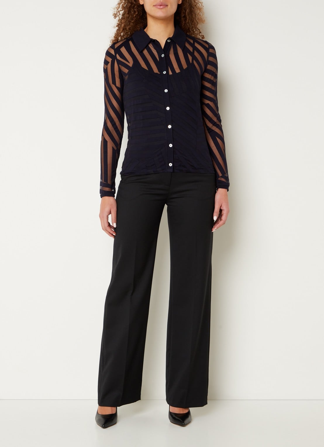 Phase Eight Vida Burnout semi-transparante top met knoopdetail en streepprint - voorkant 2 donkerblauw