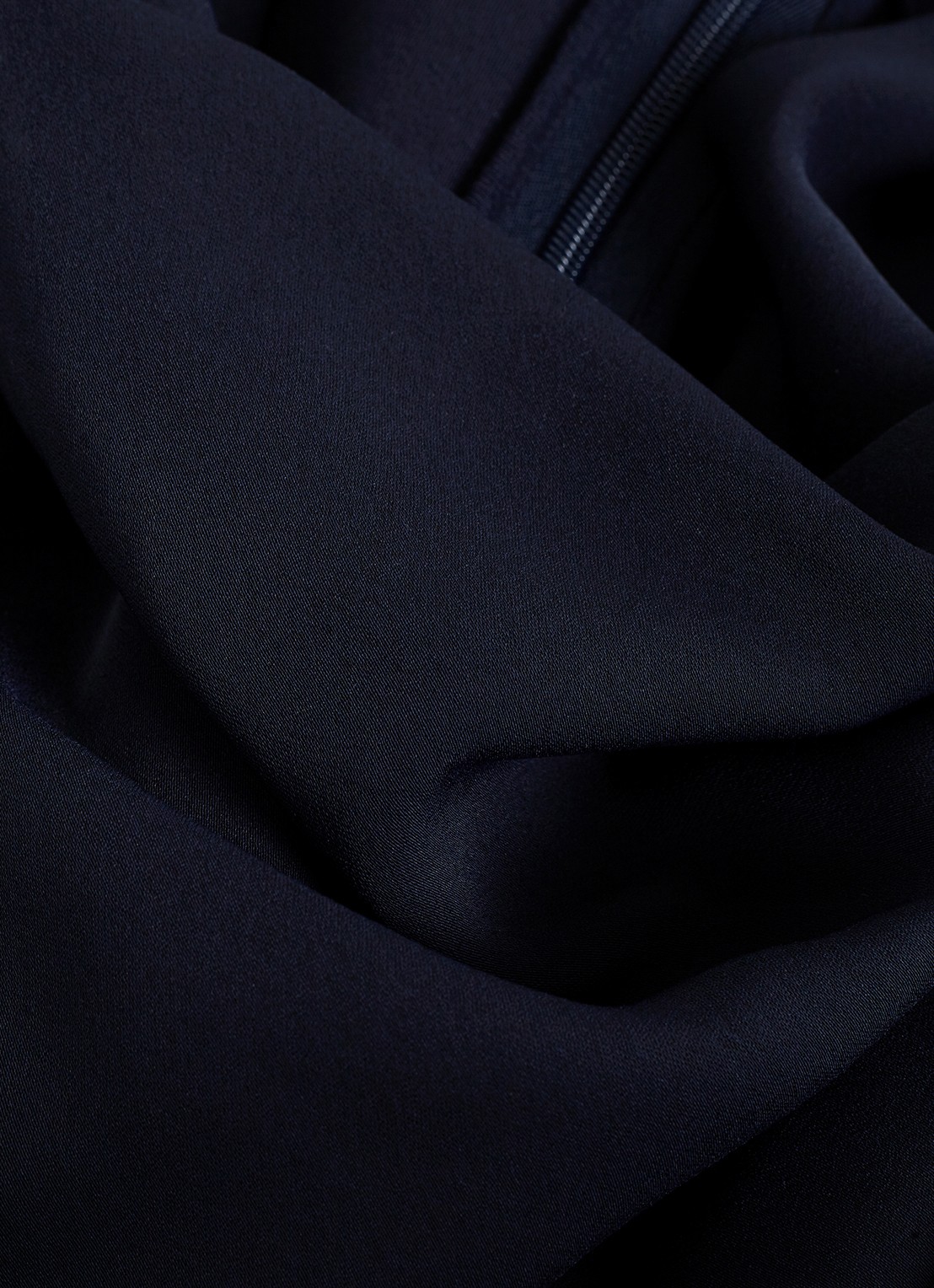 Phase Eight Wide fit jumpsuit met strikceintuur - detail 5 donkerblauw