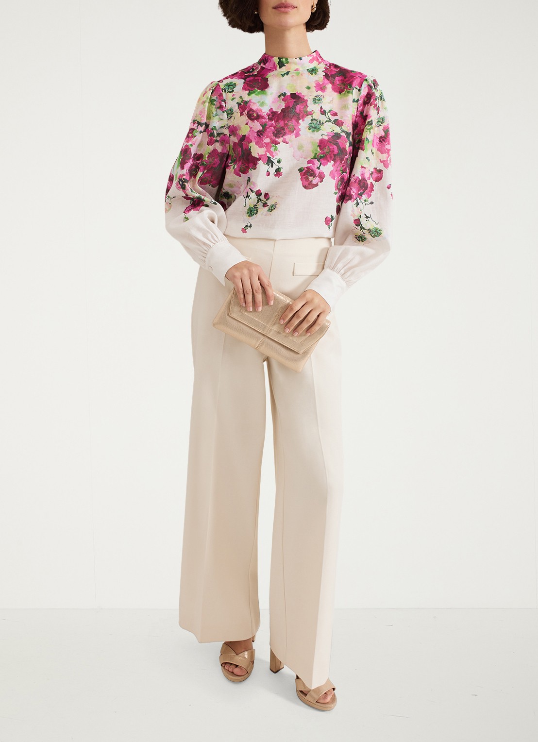 Phase Eight Winnie top in linnenblend met bloemenprint - voorkant 7 ivoor
