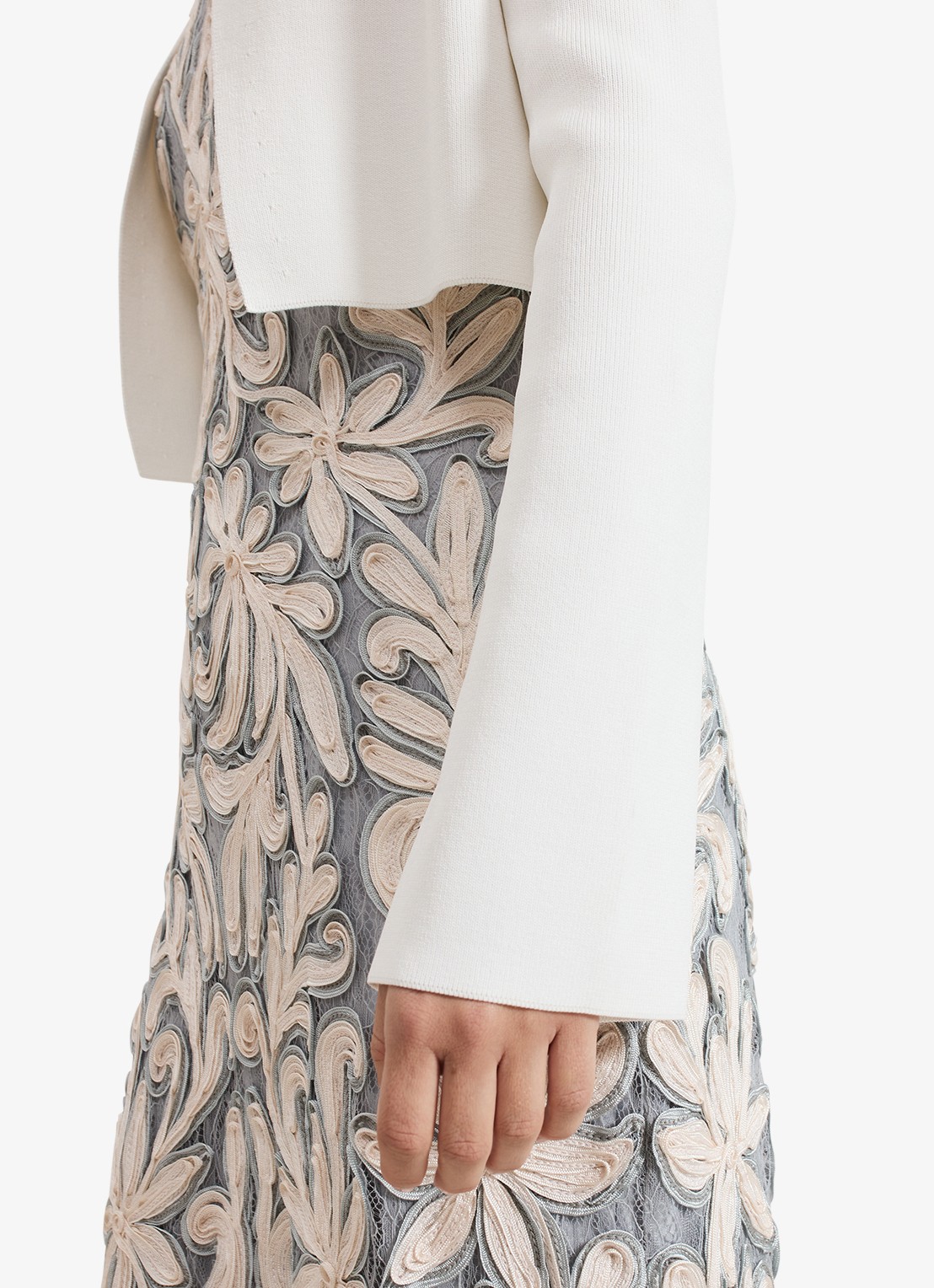 Phase Eight Yasmin bolero met ribstructuur - detail 5 wit
