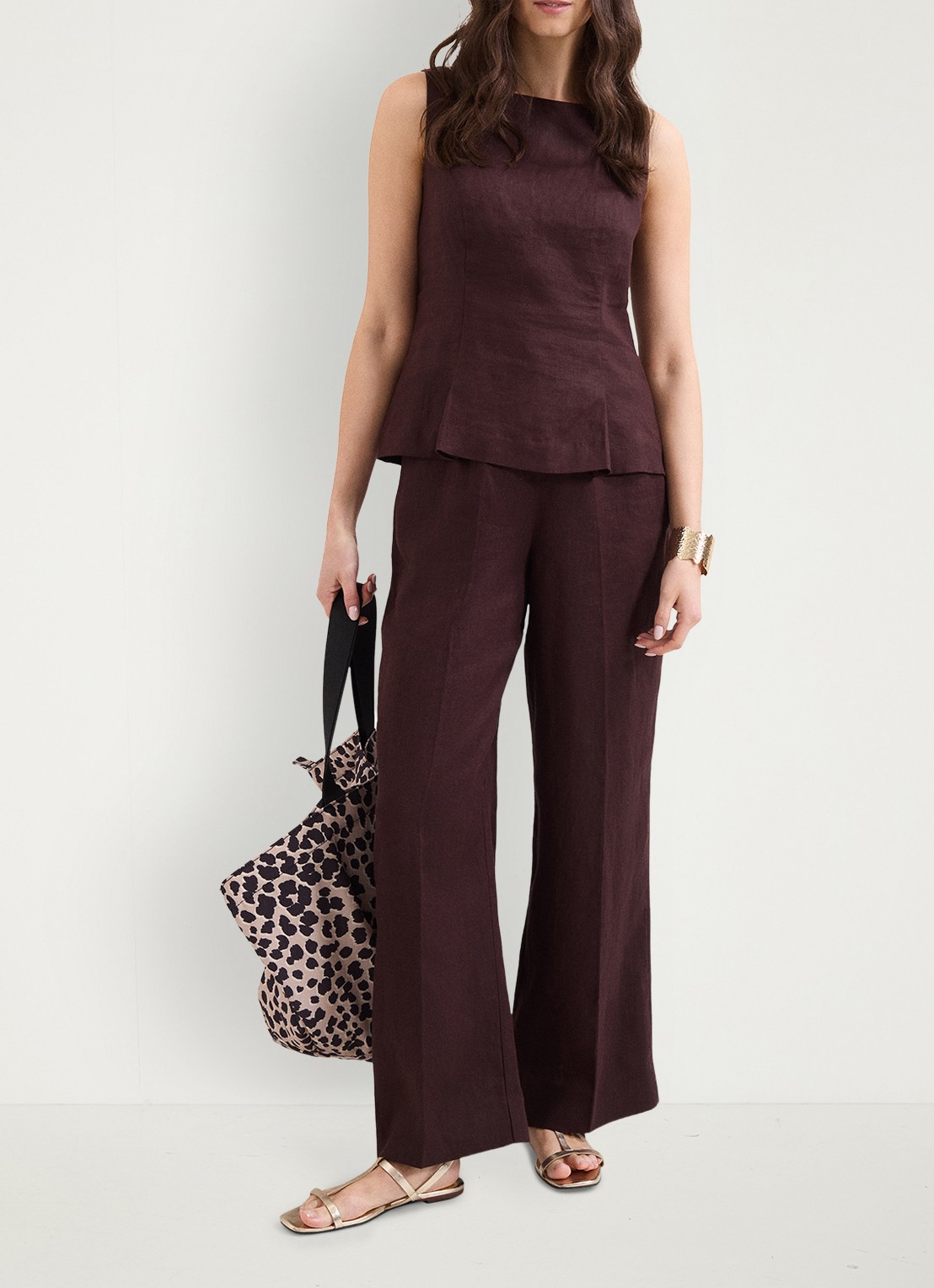 Phase Eight Zoey high waist wide fit pantalon van linnen - voorkant 2 donkerbruin