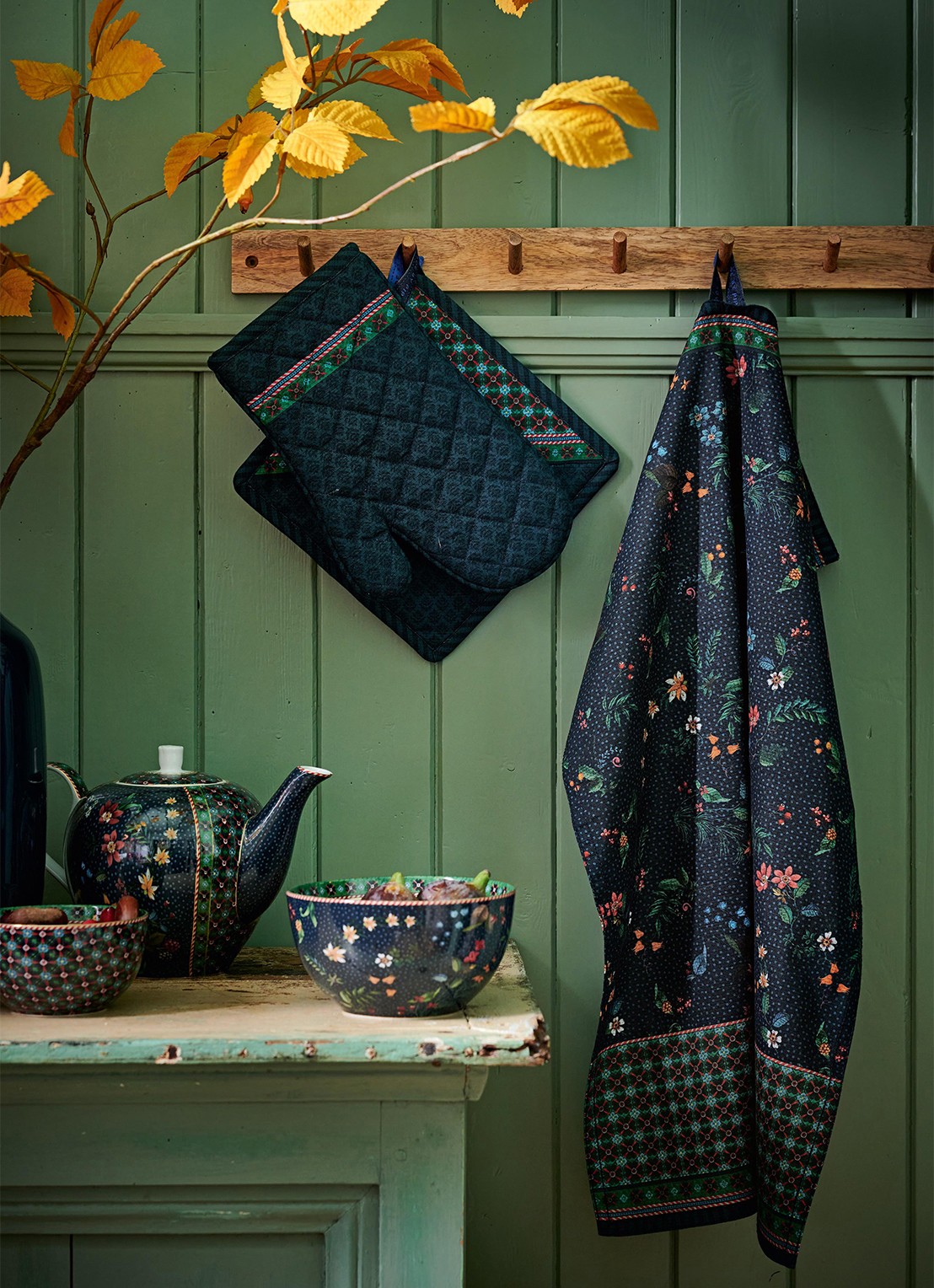 Pip Studio Berry Blues pannenlap van katoen  - achterkant 3 donkerblauw