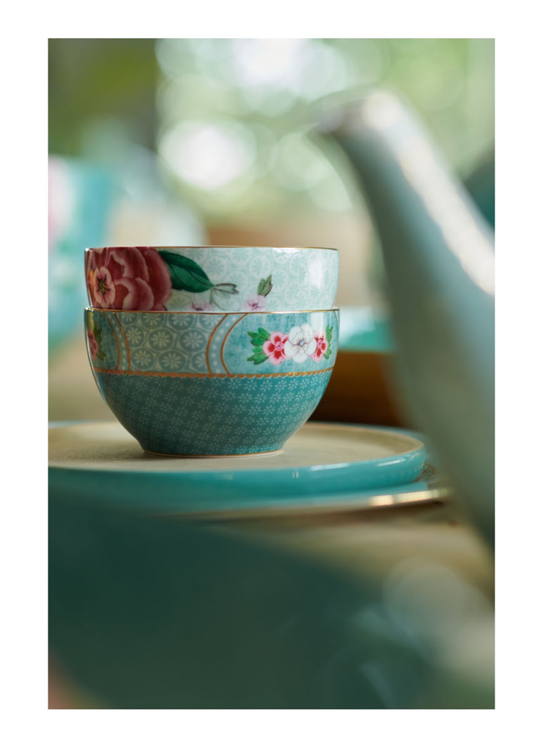 Pip Studio Blushing Birds kom 12 cm  - voorkant 2 lichtblauw