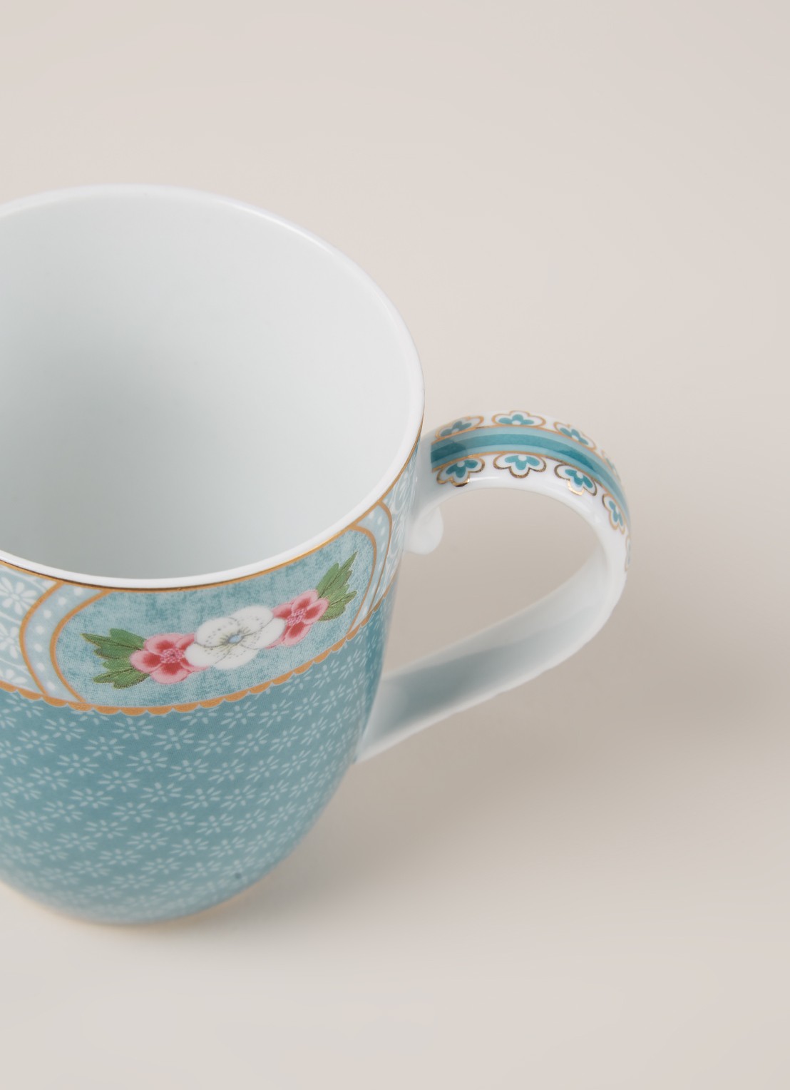 Pip Studio Blushing Birds kopje 14 cl  - detail lichtblauw