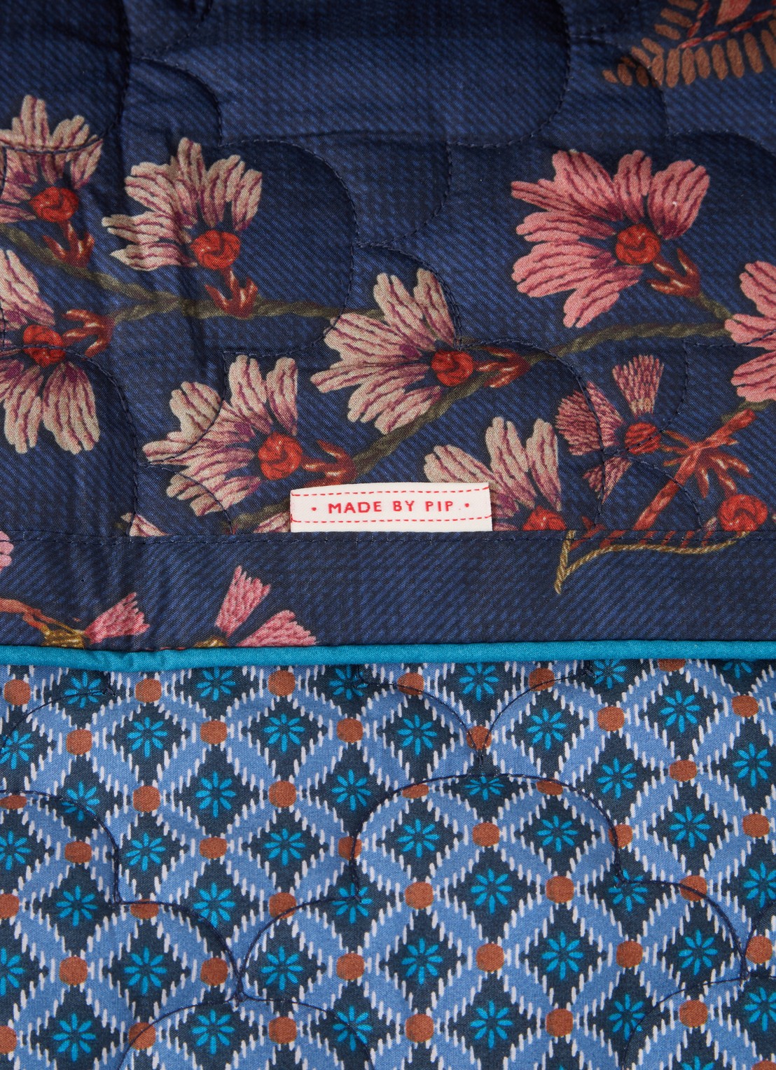 Pip Studio Buenas Noches bedsprei van katoen perkal - detail donkerblauw