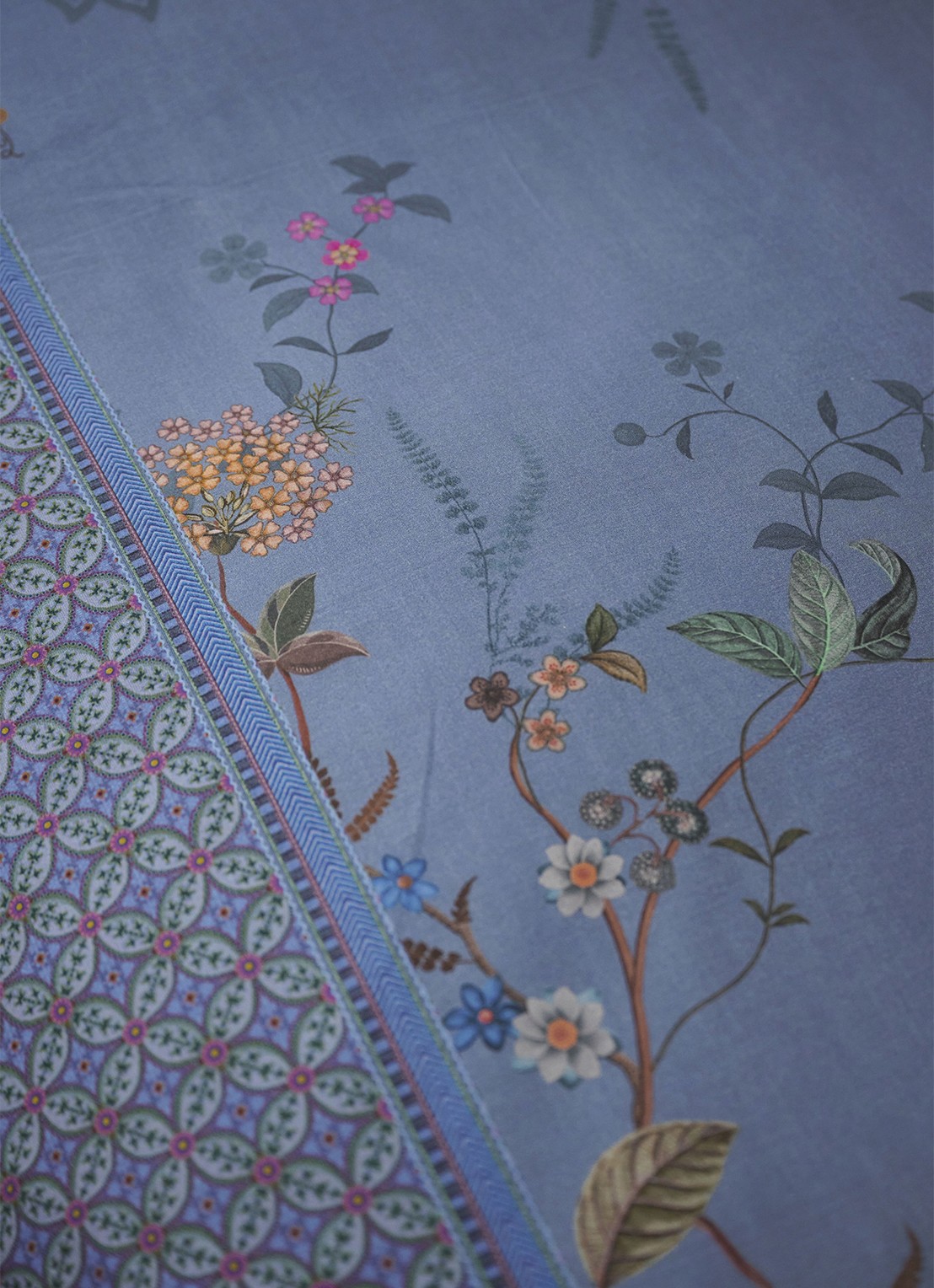 Pip Studio Bustani bedsprei 150 x 200 cm - detail 5 blauw