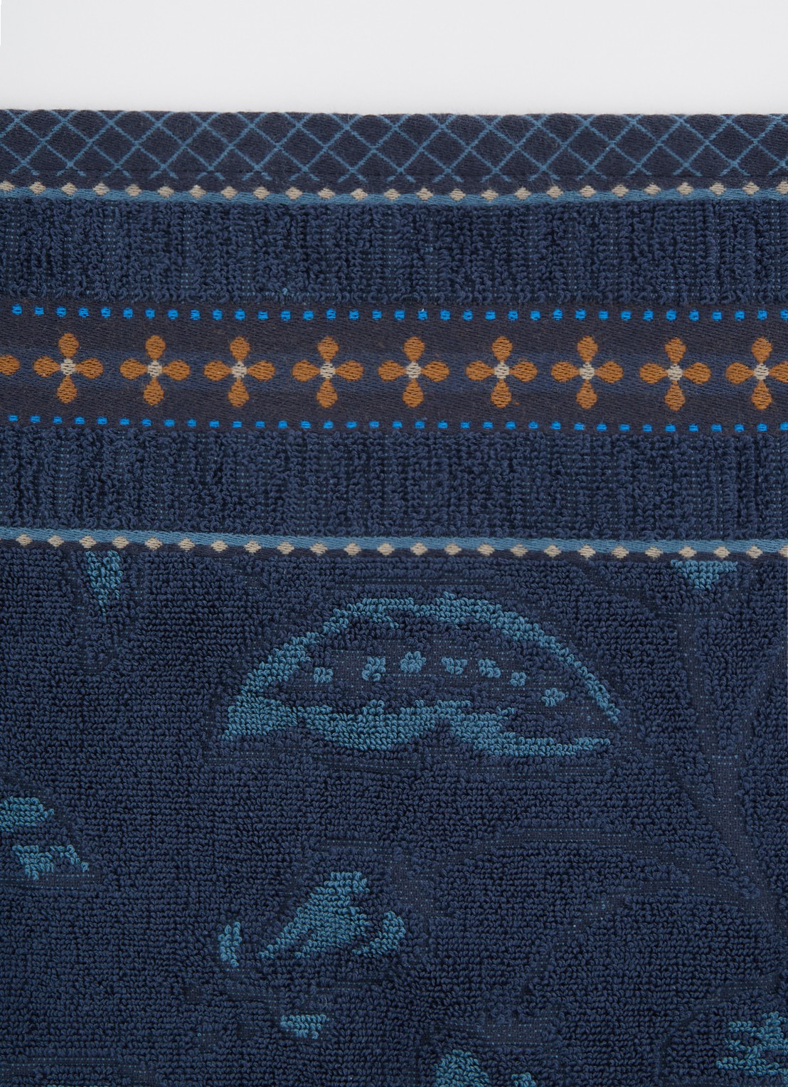 Pip Studio Jasmin gastendoek van katoen - 500 gr/m2 - 30 x 50 cm - detail donkerblauw