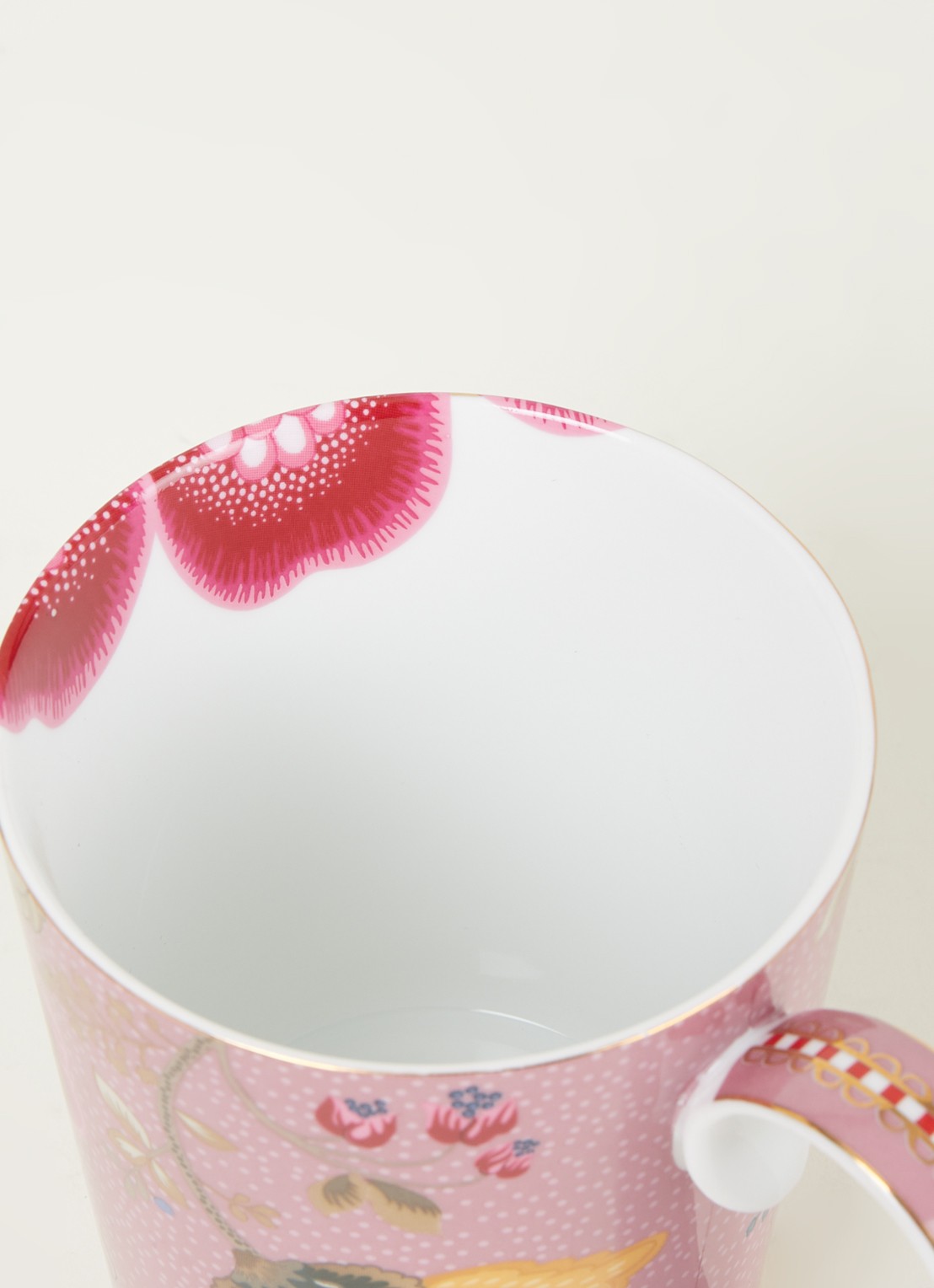 Pip Studio Letter M Floral Fantasy mok 35 cl - detail 3 roze