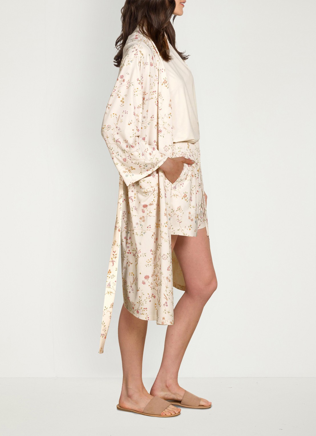 Pip Studio Naomi kimono met bloemenprint - detail 2 gebroken wit