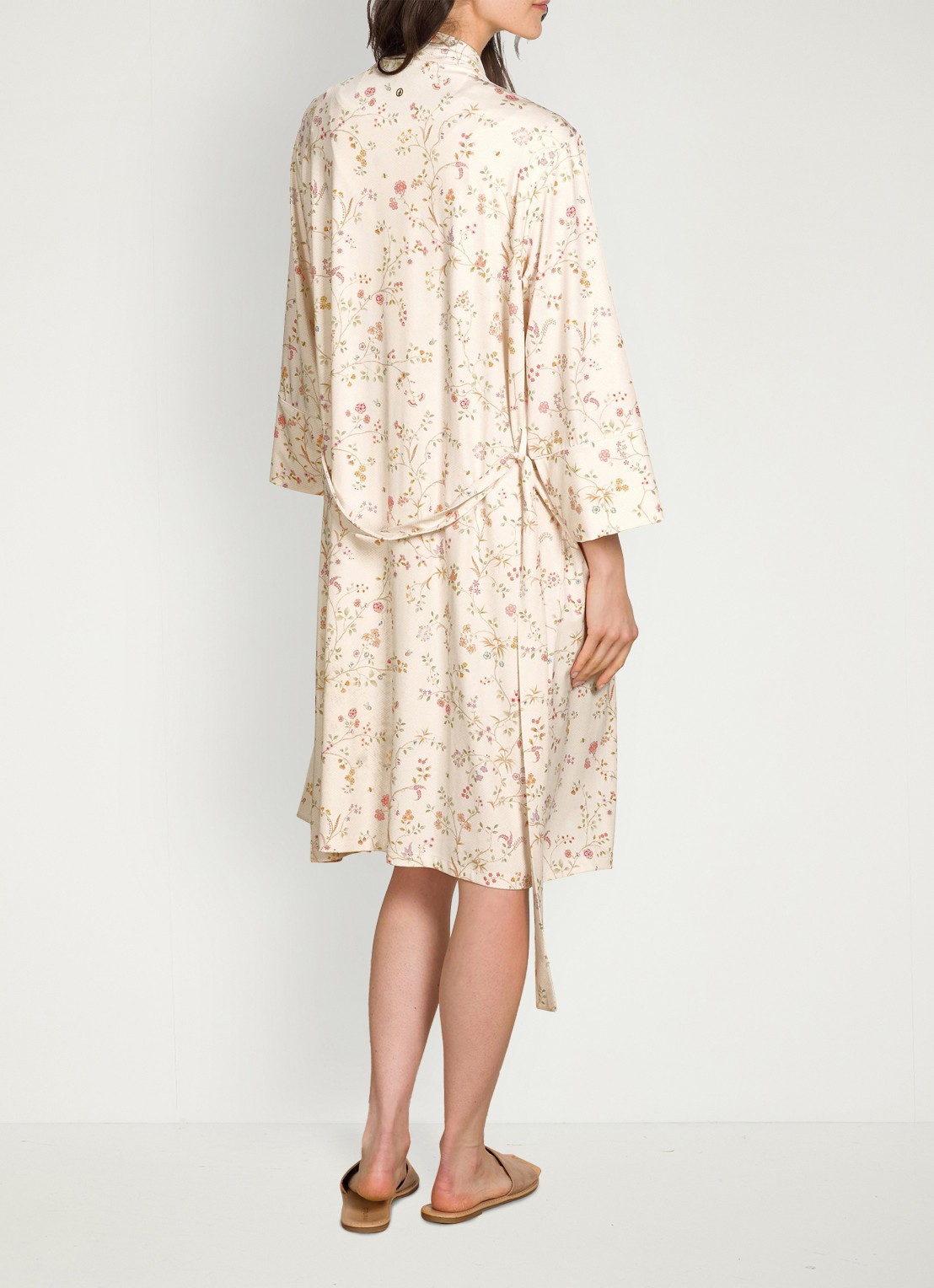 Pip Studio Naomi kimono met bloemenprint - detail 3 gebroken wit