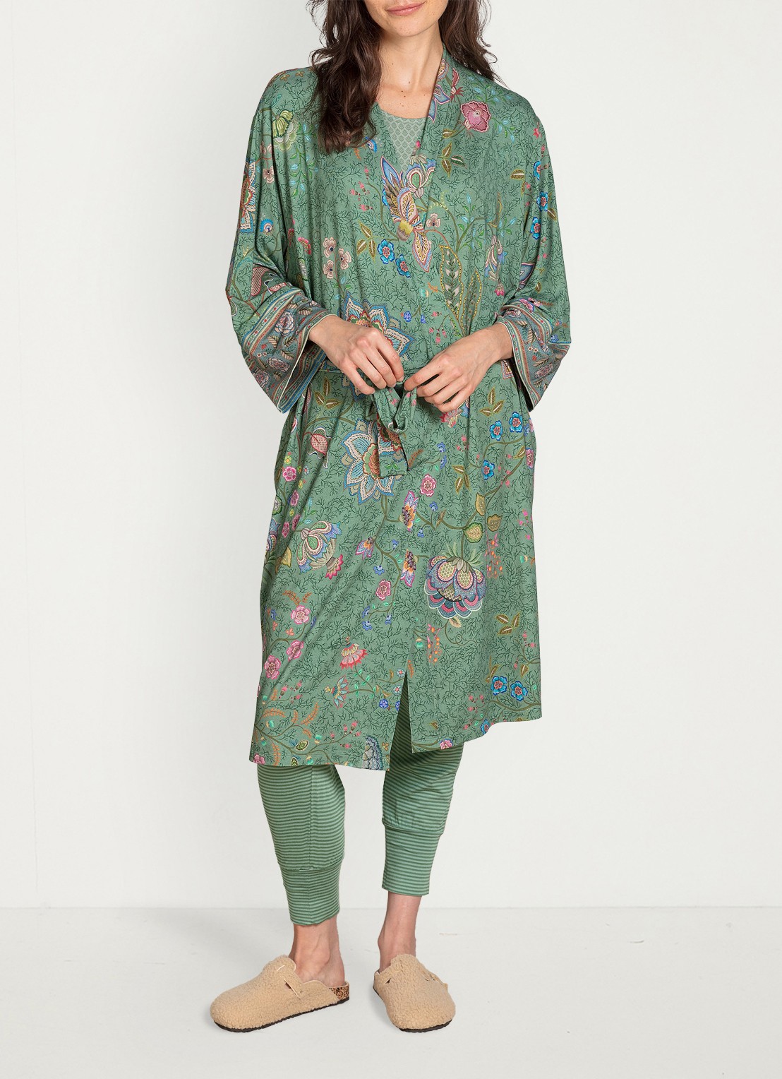 Pip Studio Naomi Mumbai Morning kimono met bloemenprint - detail 5 olijfgroen