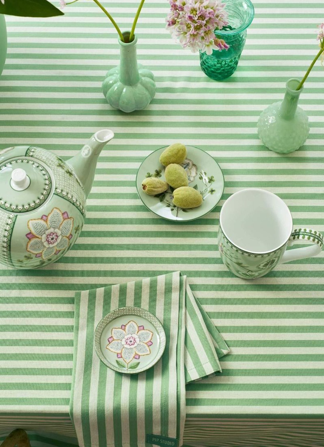Pip Studio Stripes tafelkleed 180 x 300 cm - detail mint