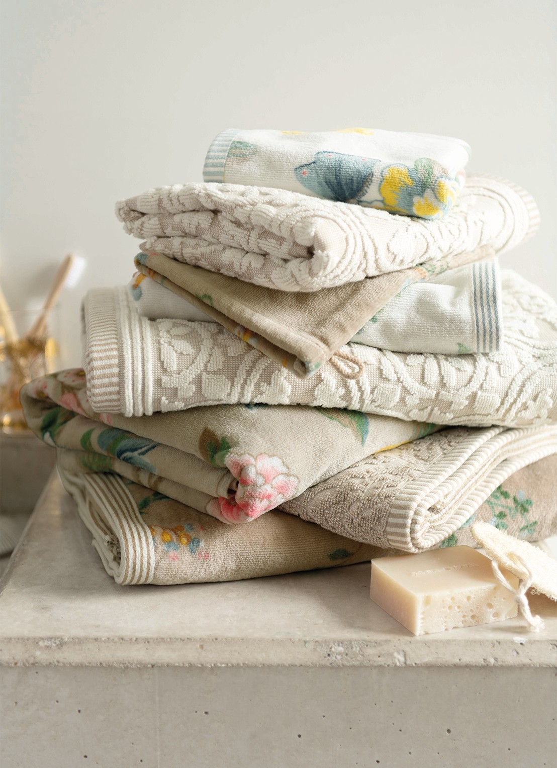 Pip Studio  Tile de Pip douchehanddoek 55 x 100 cm  - detail khaki