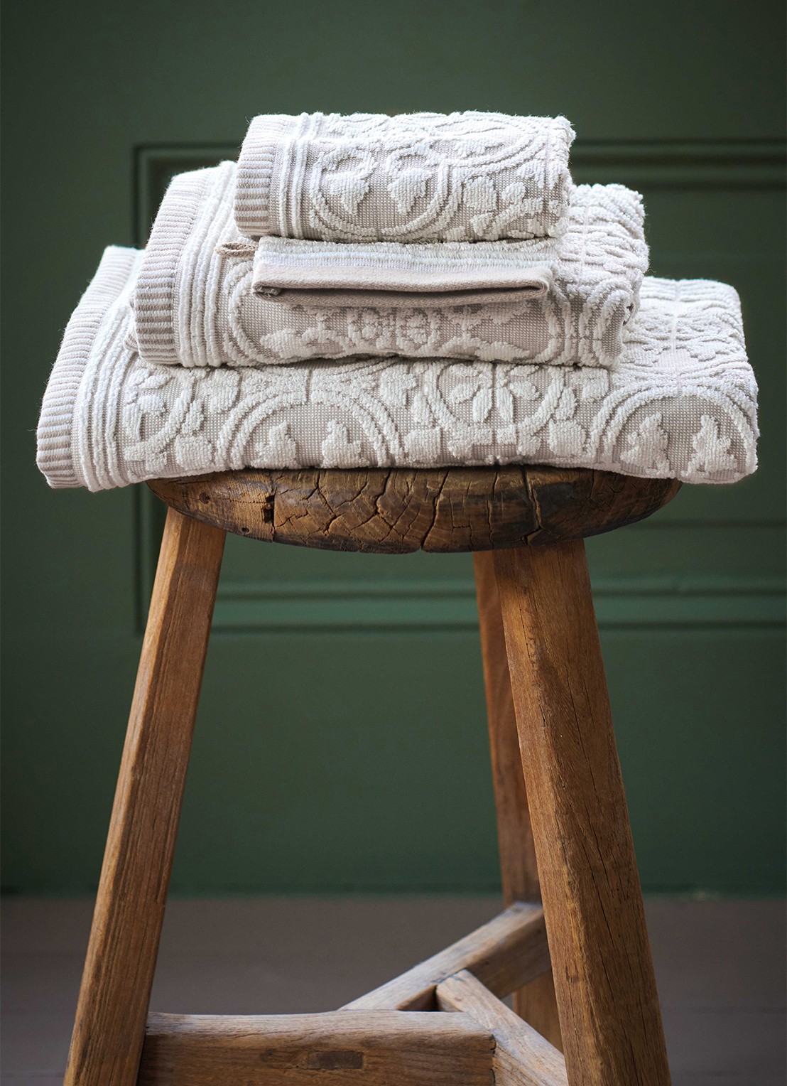 Pip Studio  Tile de Pip douchehanddoek 55 x 100 cm  - detail 3 khaki