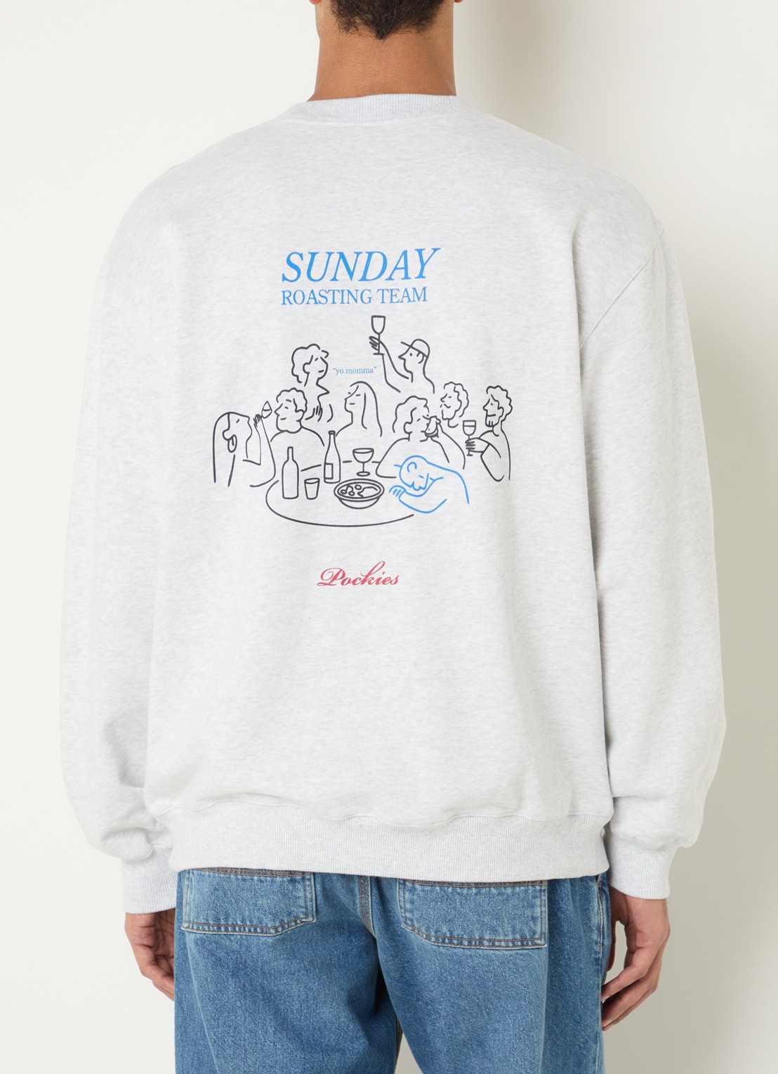Pockies Sunday Roasting sweater met logo- en backprint - detail grijsmele