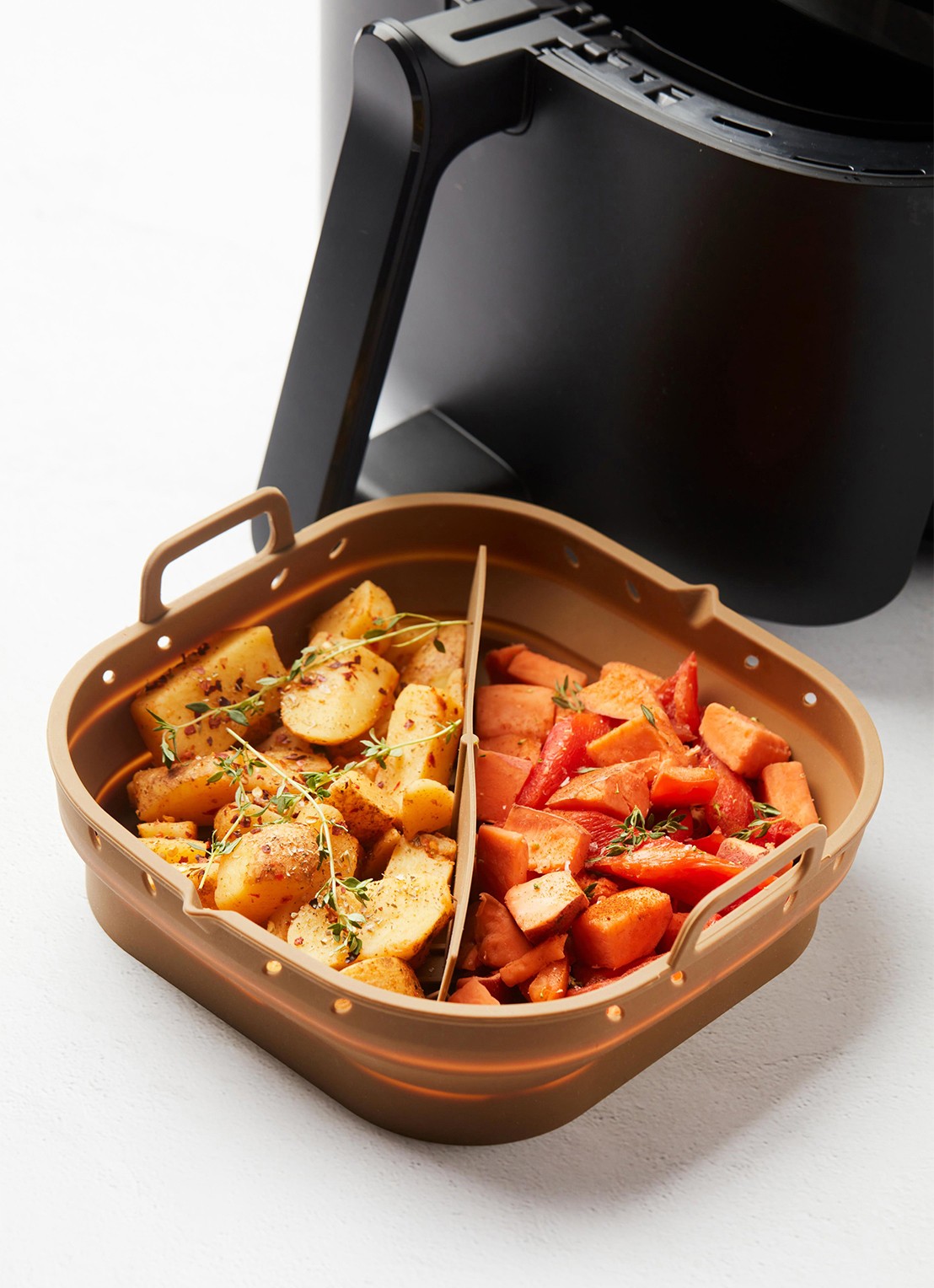 Point-Virgule Opvouwbare airfryer bakvorm 20 cm - voorkant 2 lichtbruin