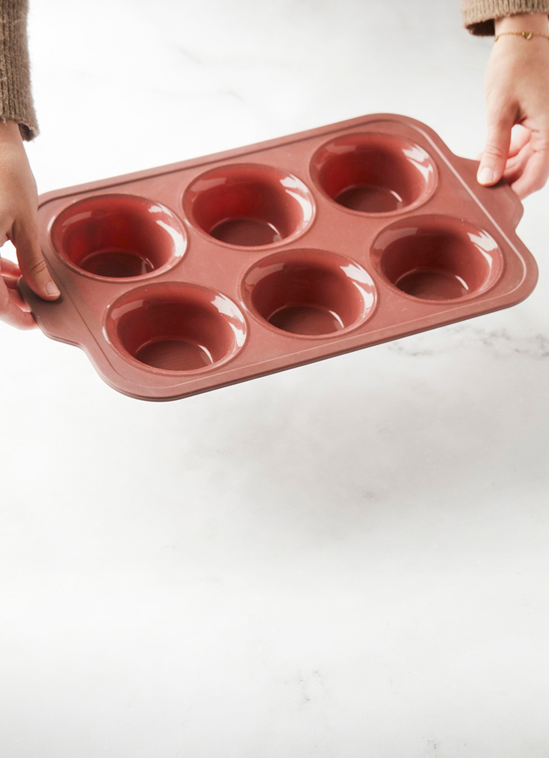 Point-Virgule Siliconen bakvorm voor muffins 6-vaks - detail 6 bruin