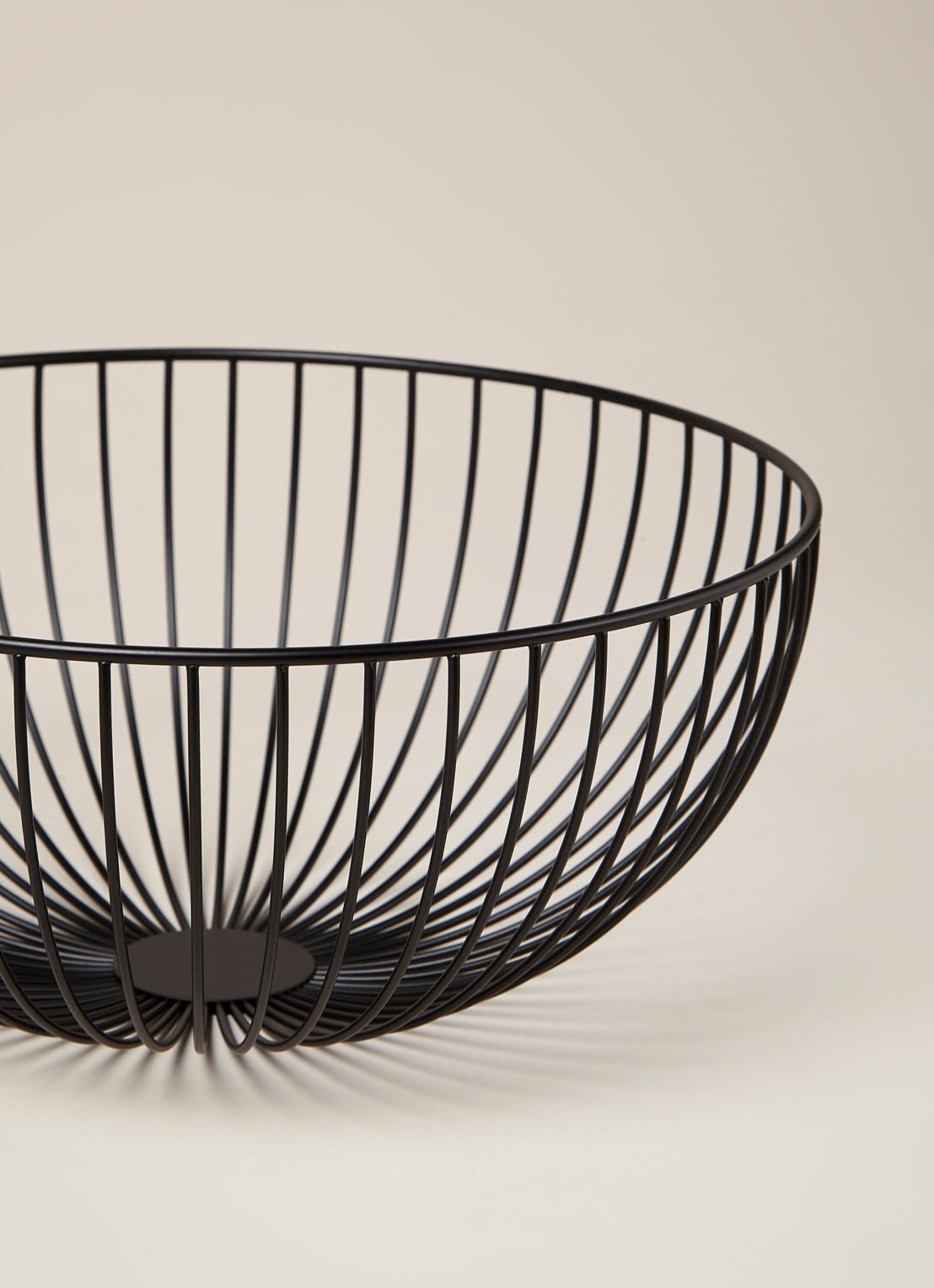 Point-Virgule Wire mand 30 cm - detail zwart