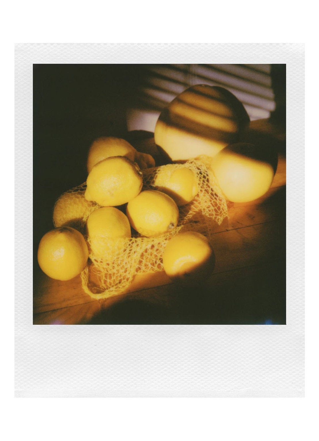 Polaroid Now instant fotocamera - detail 6 geel