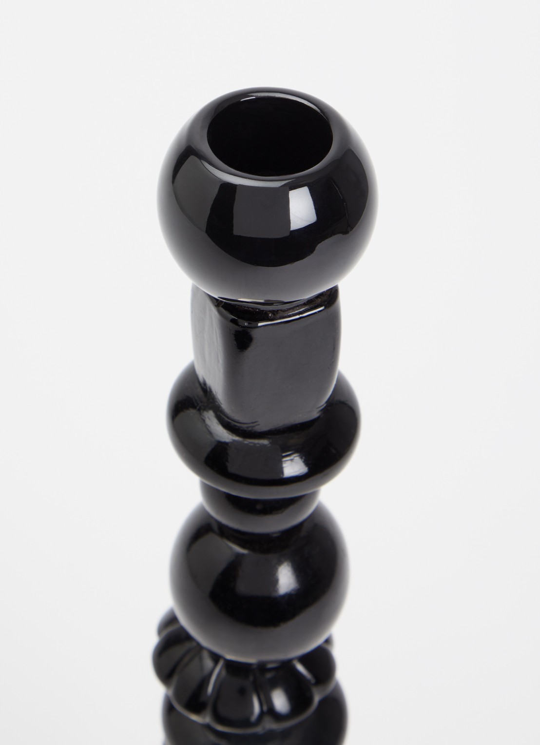 POLSPOTTEN Beads kandelaar small 34 cm - detail 2 zwart
