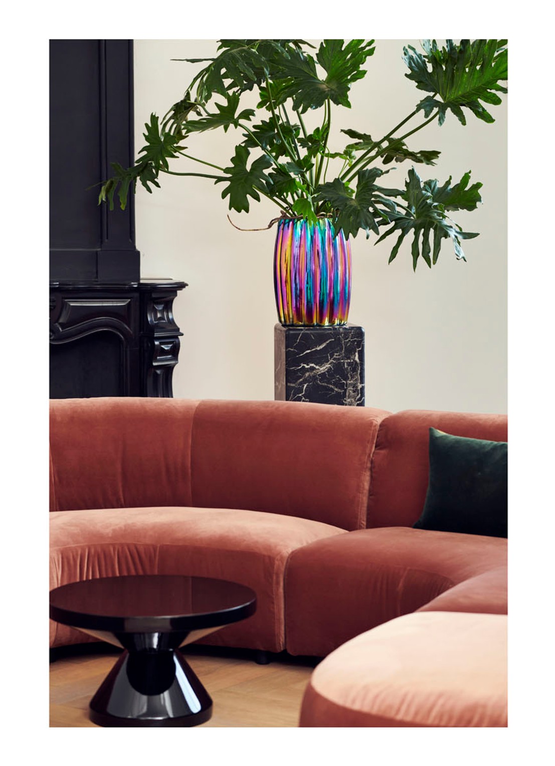 POLSPOTTEN Bloempot Curvy voor binnen Ø32,5 cm - voorkant 2 multicolor