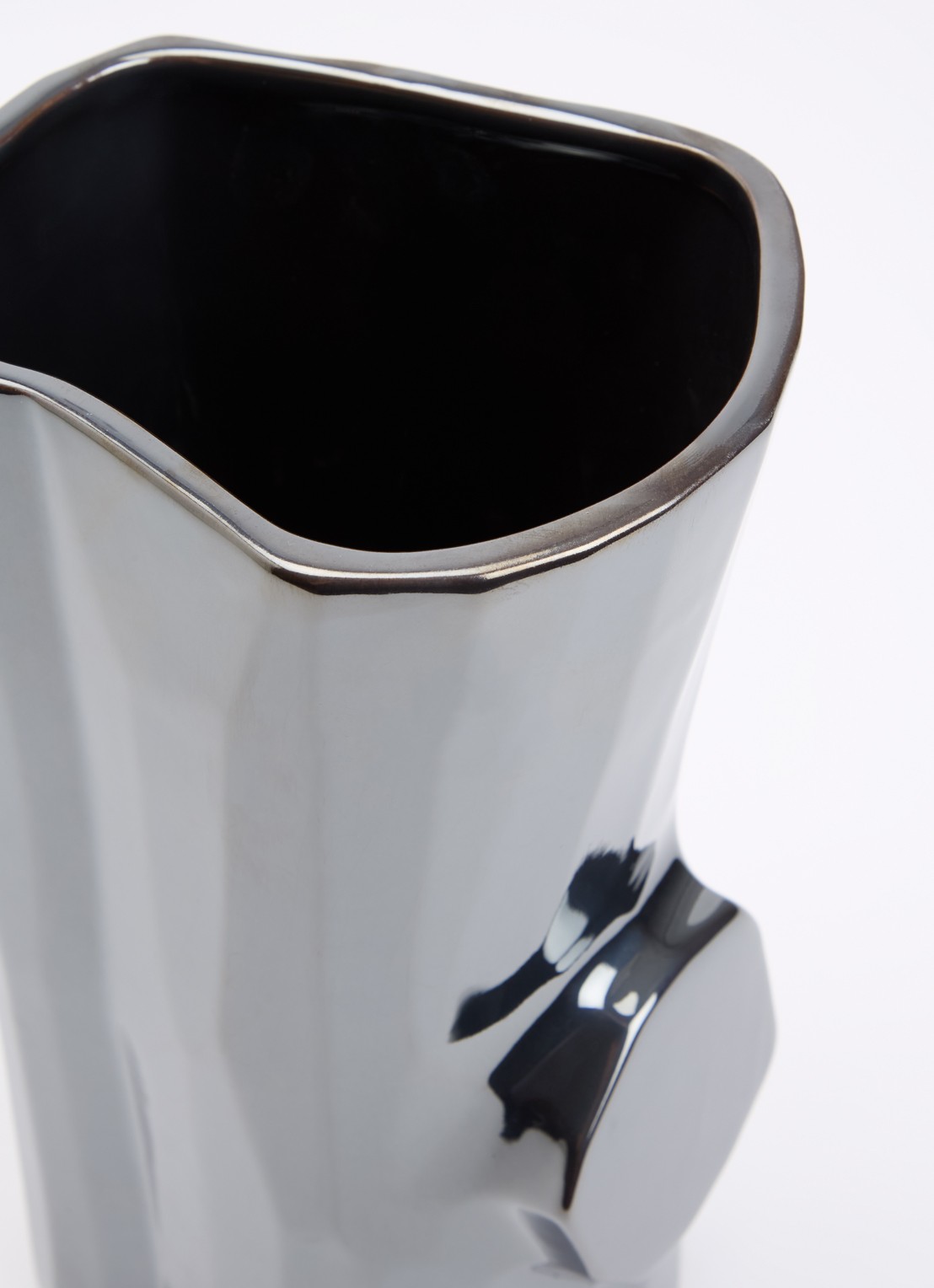 POLSPOTTEN Log M vaas 26 cm - voorkant 2 zilver