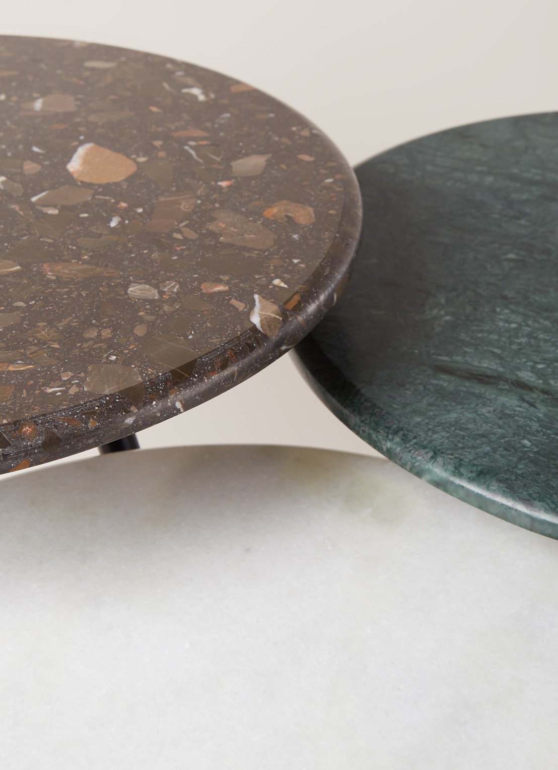 POLSPOTTEN Stony bijzettafel set van 3 - detail 3 antraciet