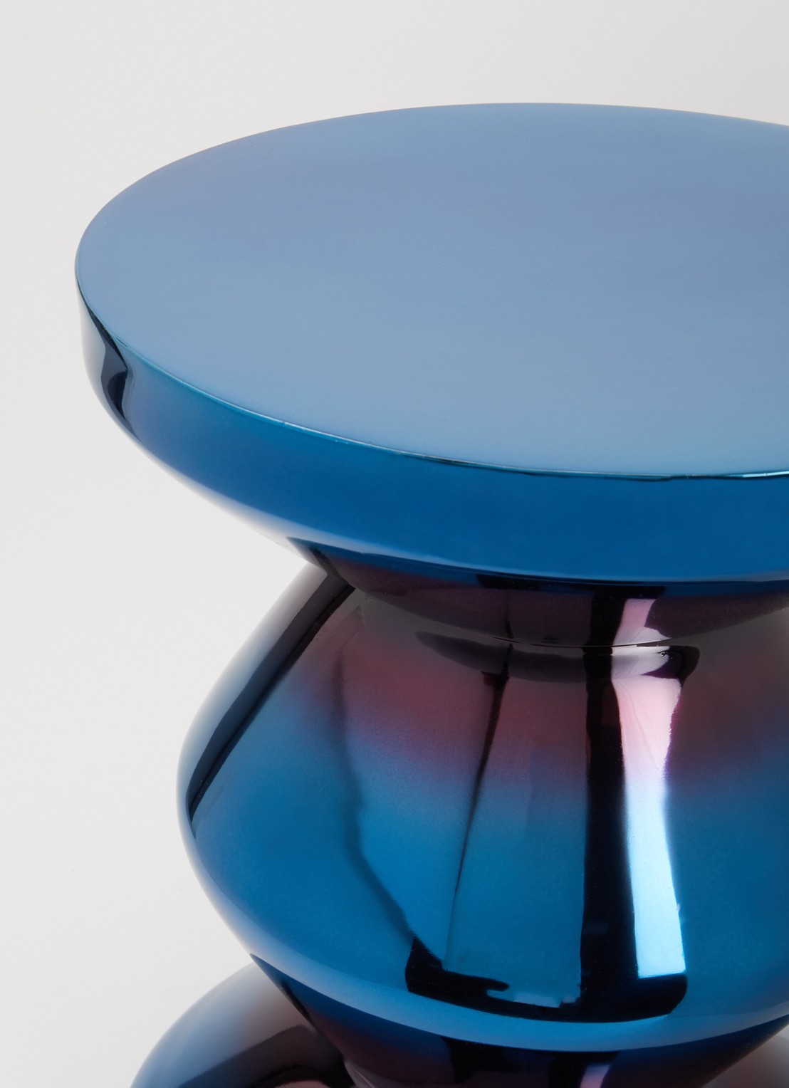 POLSPOTTEN Zig Zag kruk 46 cm - detail blauw