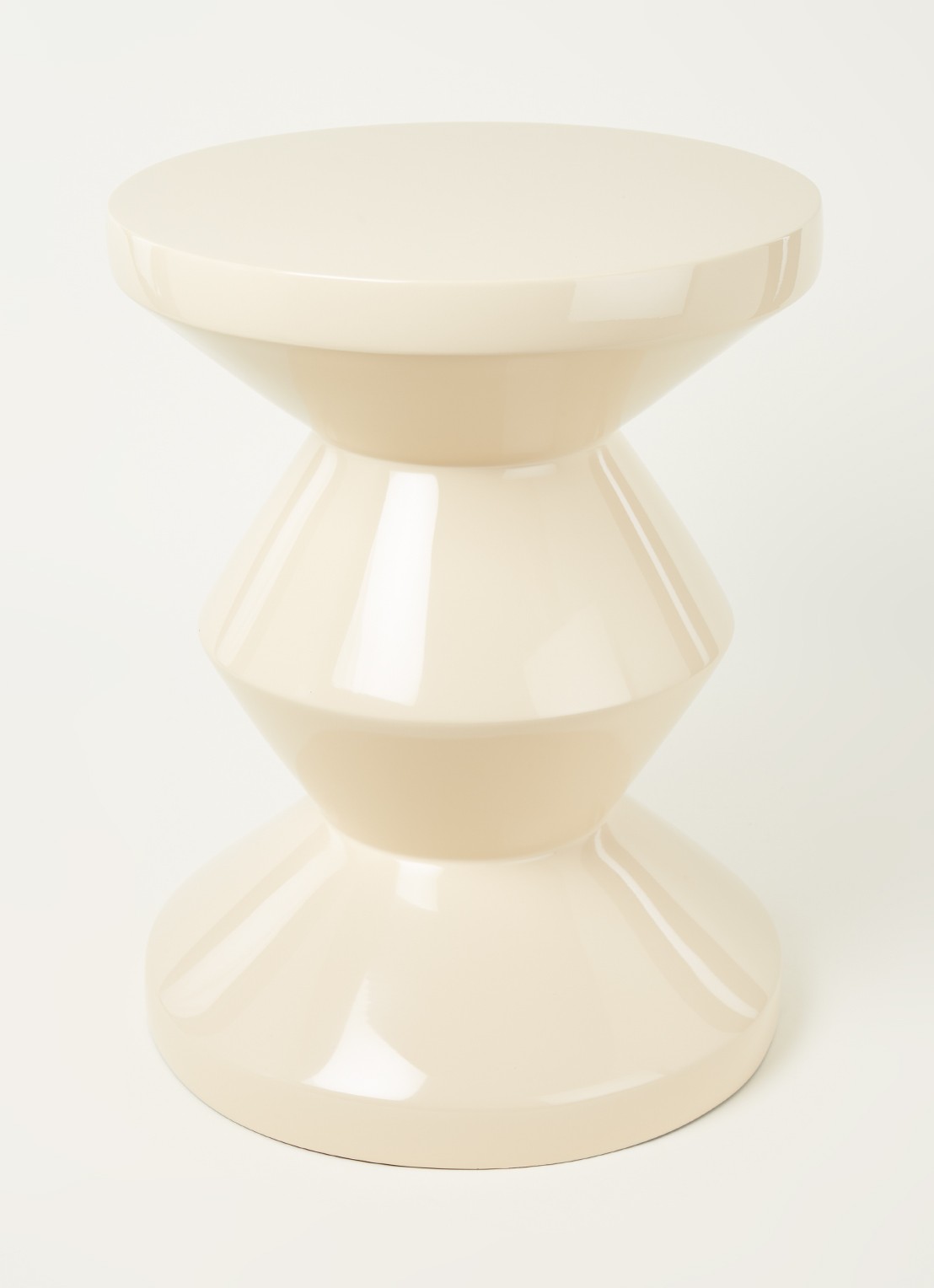 POLSPOTTEN Zig Zag kruk 46 cm - voorkant 2 vanillegeel