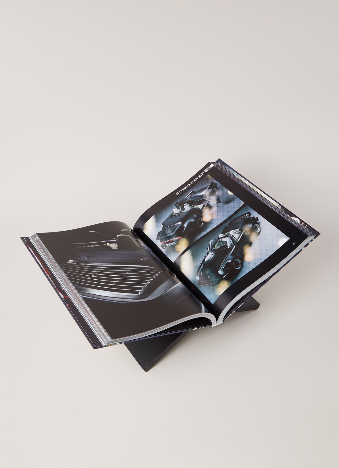 Porsche 911 Book - detail 3 goud