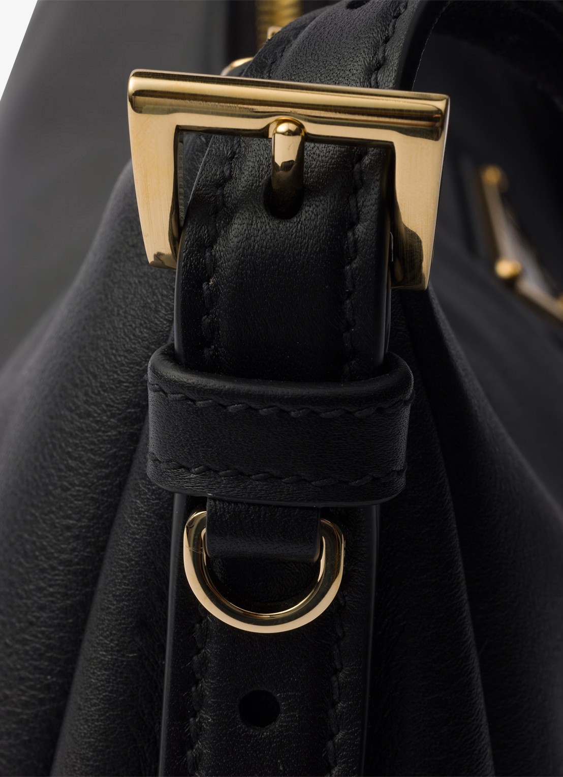 Prada Aimée Medium schoudertas van leer - detail 2 zwart