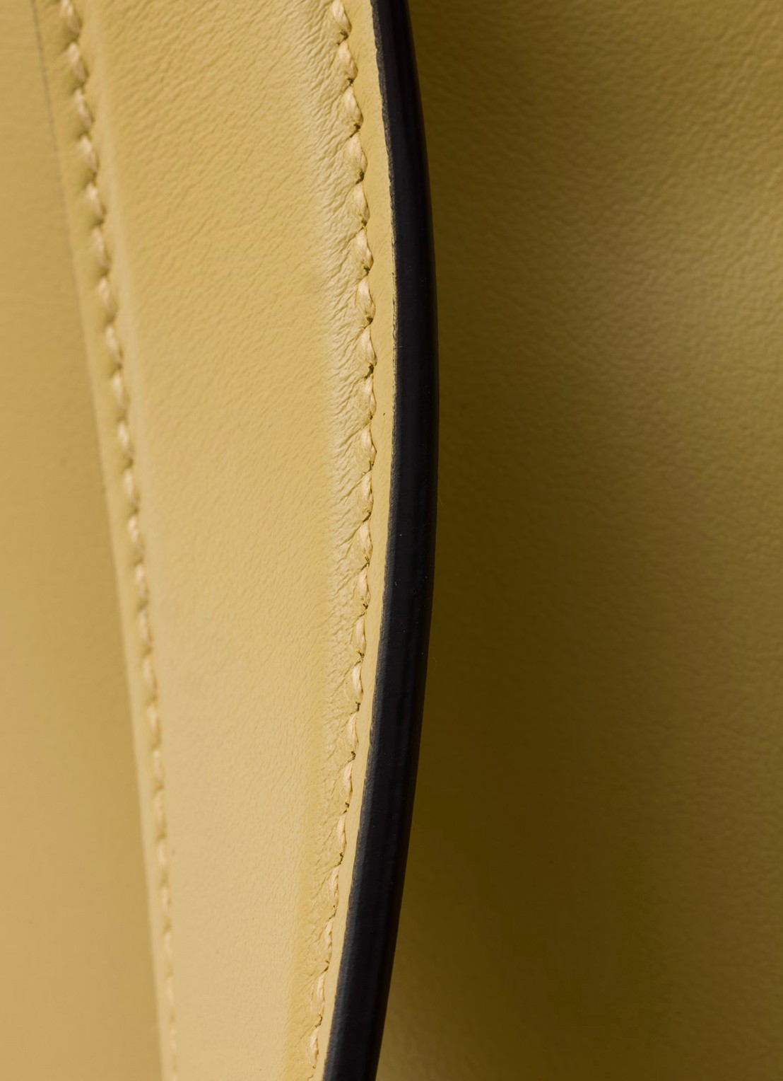 Prada Aimée Medium schoudertas van leer - detail 5 lichtgeel