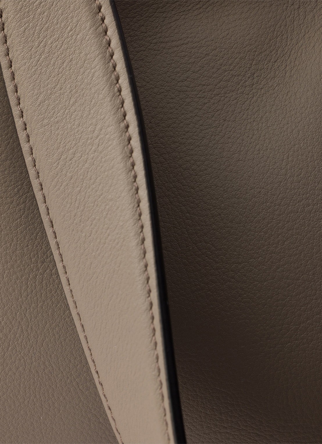Prada Aimée Medium schoudertas van leer - detail 3 taupe